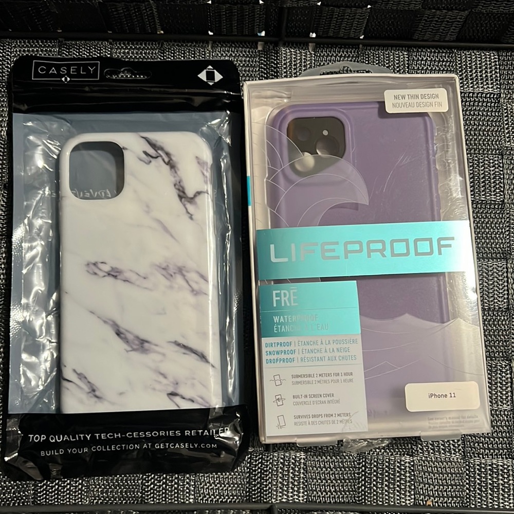 2 iPhone 11 cases